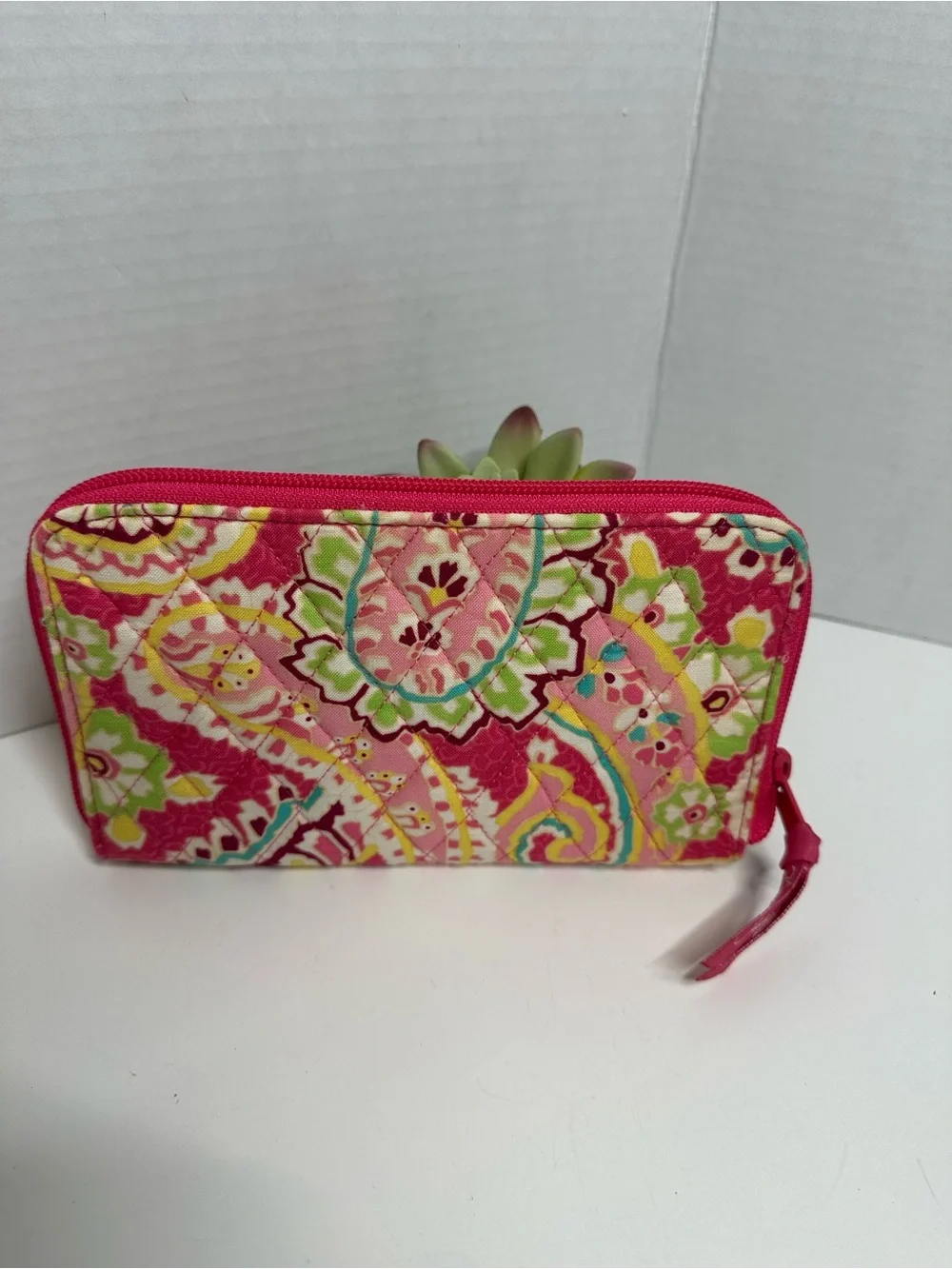 Vera Bradley Pink Floral Paisley Quilted Zip Wallet